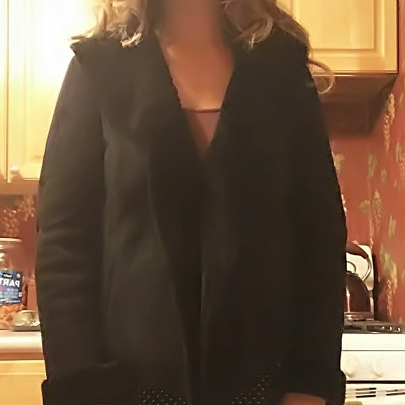 AUTHENTIC UGG JACKET - Picture 2 of 4